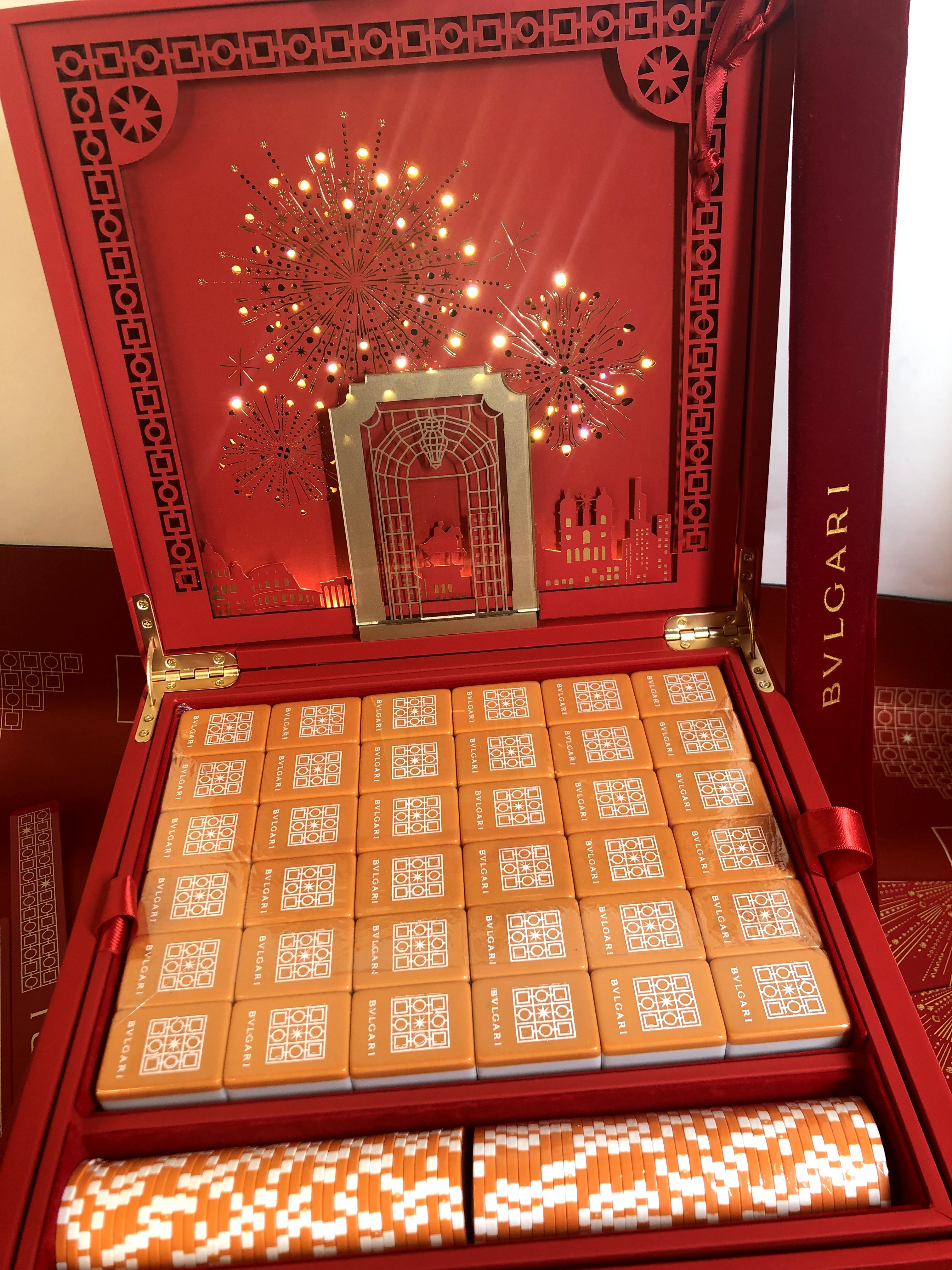 Bvlgari mahjong top set